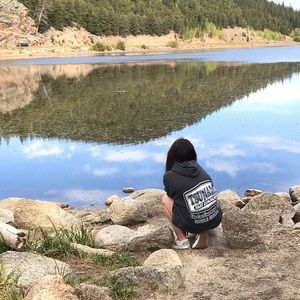 Meet your Posher, Loni